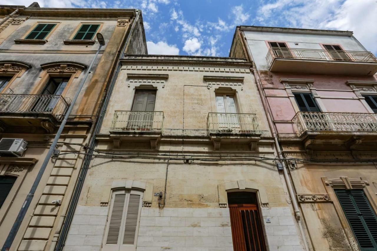 Palazzo Candido Suites & Apartments - Sit Apartment Lecce Exterior foto