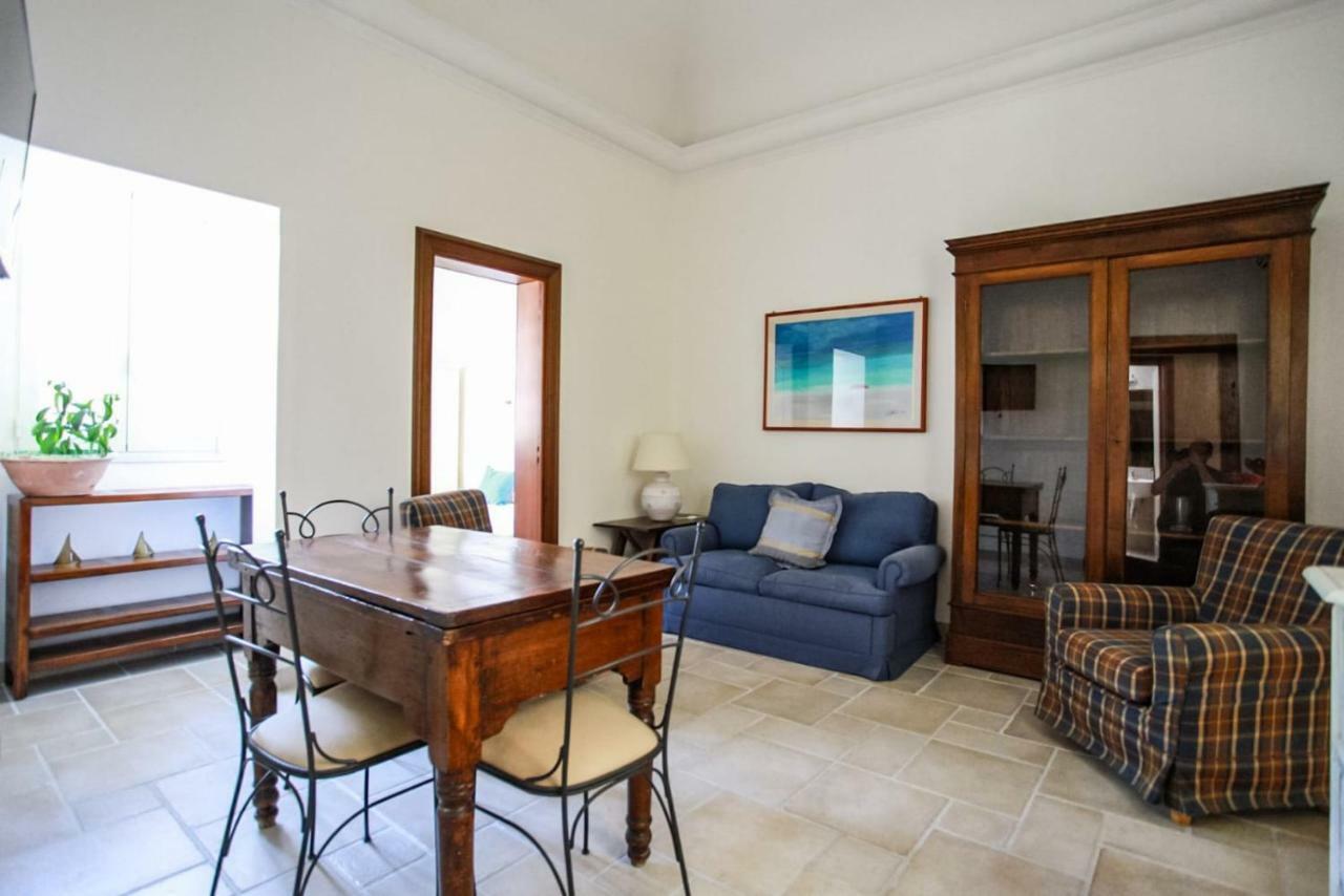 Palazzo Candido Suites & Apartments - Sit Apartment Lecce Exterior foto